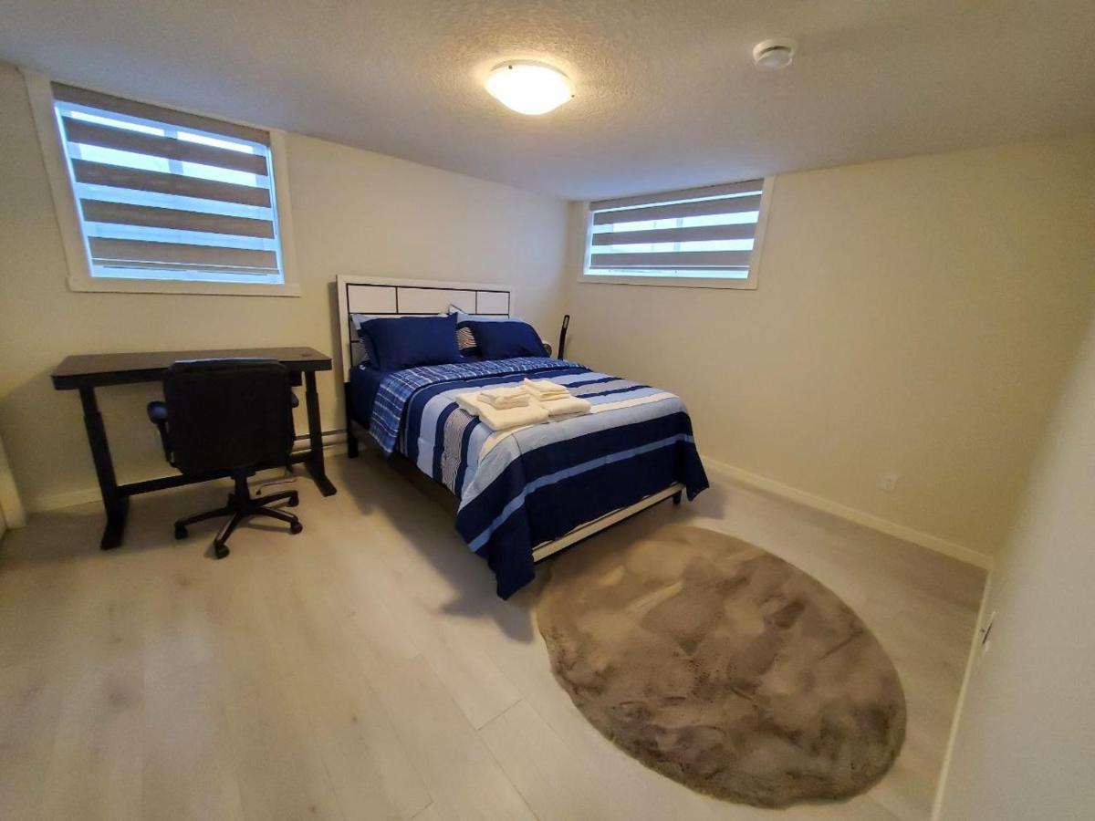 Appartement Cozy Rockland Park Unit+Parking à Calgary Extérieur photo