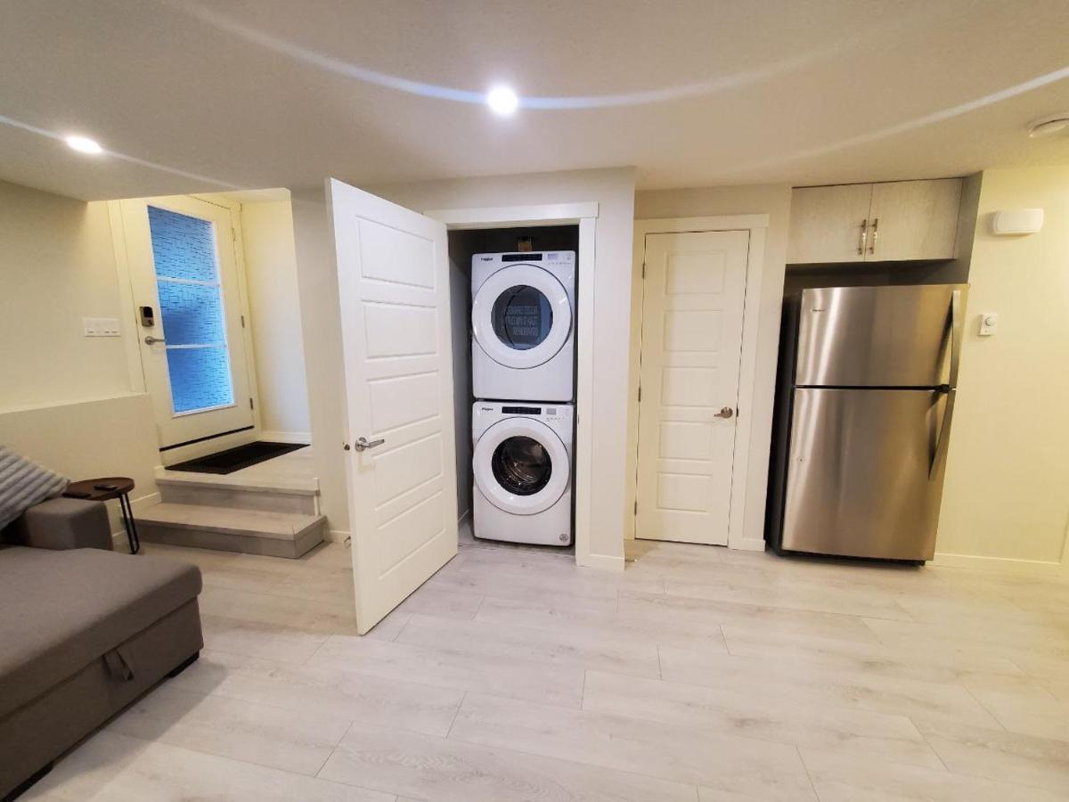 Appartement Cozy Rockland Park Unit+Parking à Calgary Extérieur photo