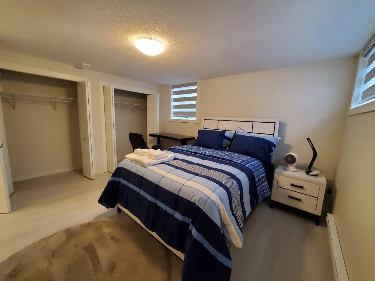 Appartement Cozy Rockland Park Unit+Parking à Calgary Extérieur photo