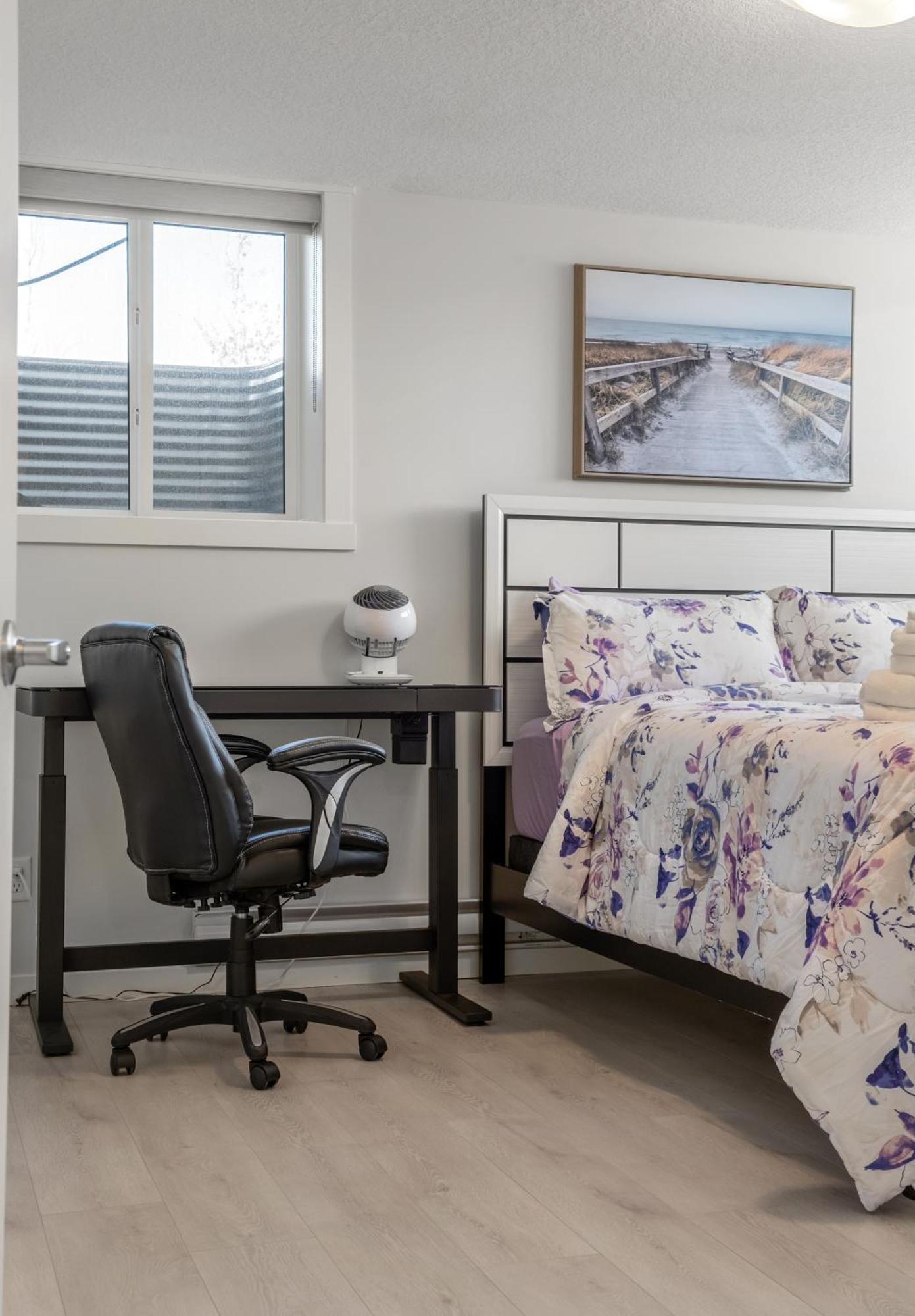 Appartement Cozy Rockland Park Unit+Parking à Calgary Extérieur photo